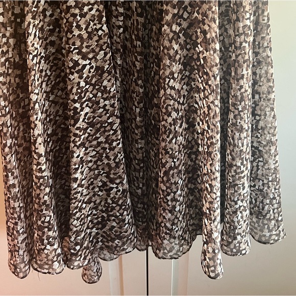 Fun & Frilly Sleeveless Dress - Picture 8 of 9